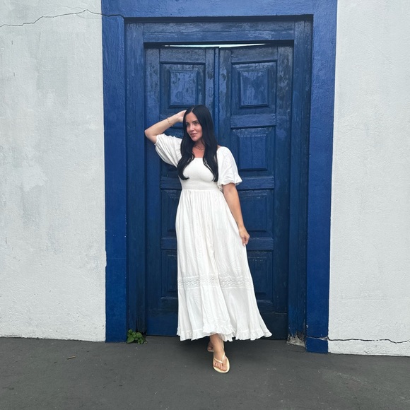 Chic White Maxi Dress for Women - Picture 2 of 2